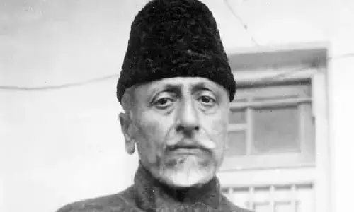 Modi, Kharge pay tribute to Maulana Azad on his birth anniv