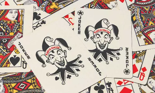 Engaging games to enjoy during festive season