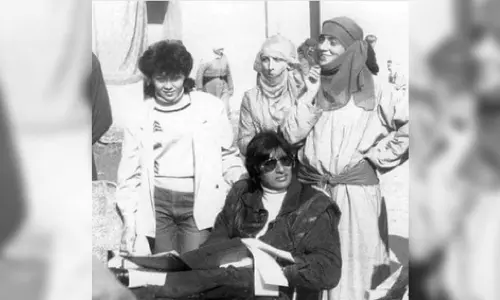 Big B posts throwback pic of him, set dressed in stylish leather jacket