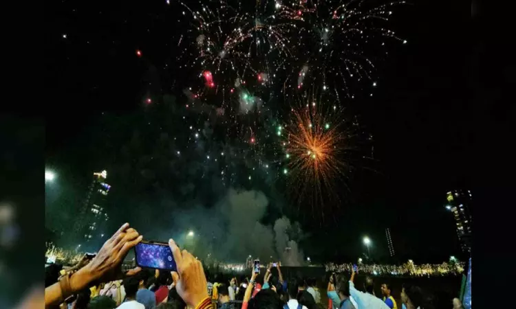 Cities all decked up with festivities as Diwali approaches