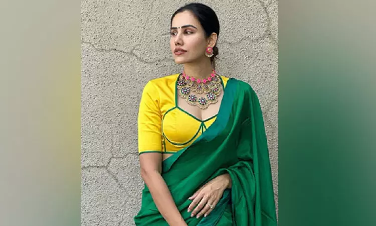 Sonnalli Seygall celebrates her first Diwali post wedding, says it feels blissful