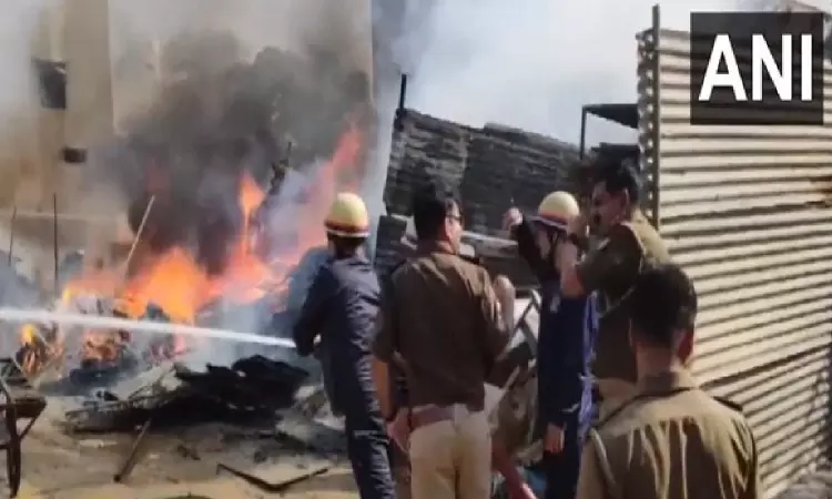 Fire breaks out at scrap godown in UPs Ghaziabad Fire breaks out at scrap godown in UPs Ghaziabad
