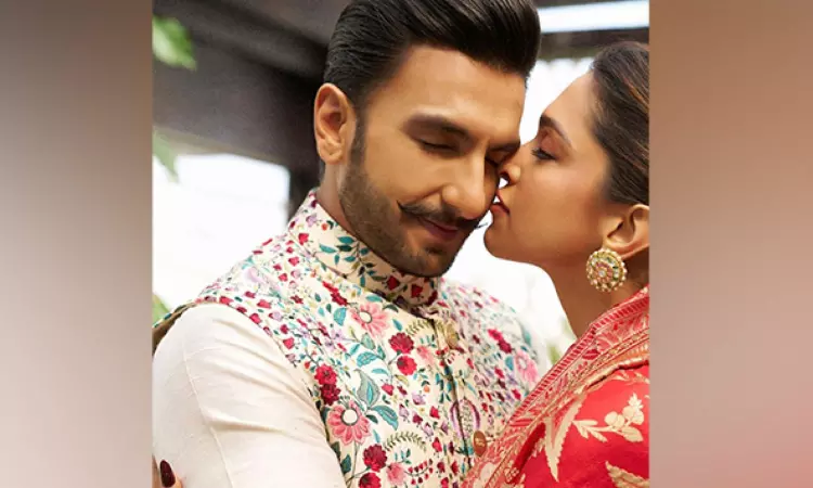 Deepika-Ranveer extend Diwali greetings with adorable pictures, Check out
