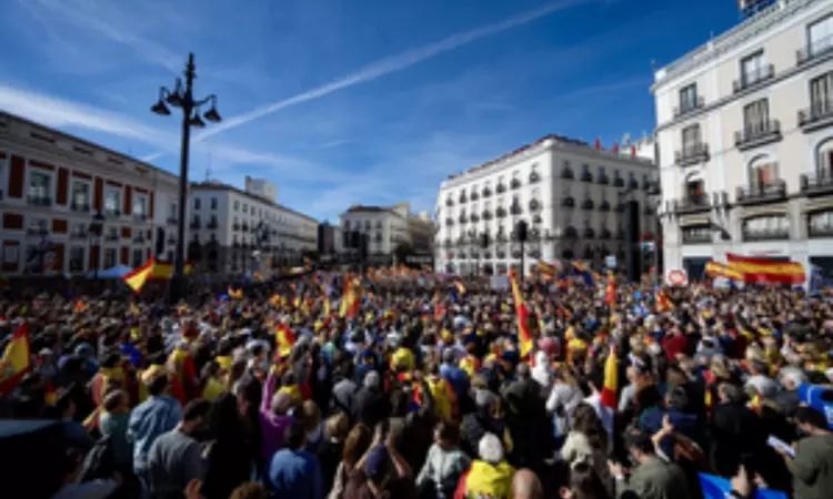Thousands protest against Catalan independence amnesty in Spain