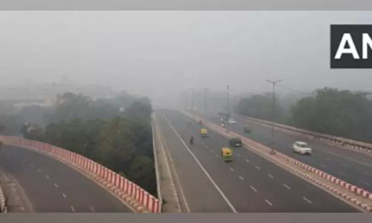 Thick veil of smog over Delhi; air quality continues in severe category