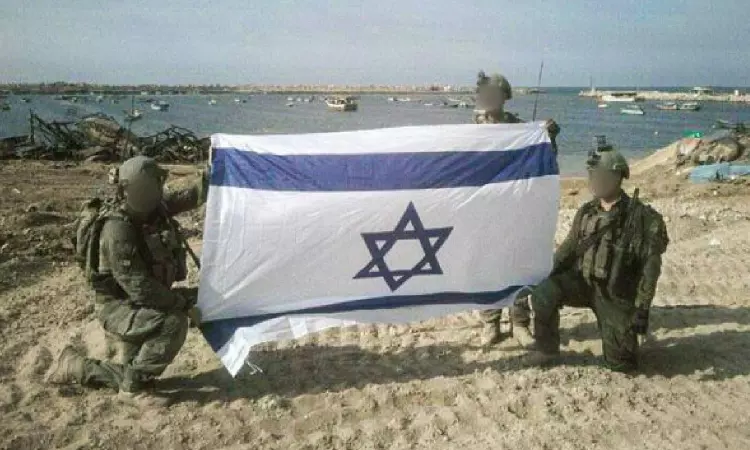 Israeli forces seize key Hamas harbor base