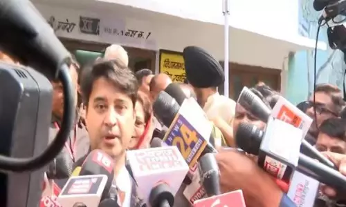 Kursi ka race Congress ko hai: Jyotiraditya Scindia slams Congress as polling continues in Madhya Pradesh