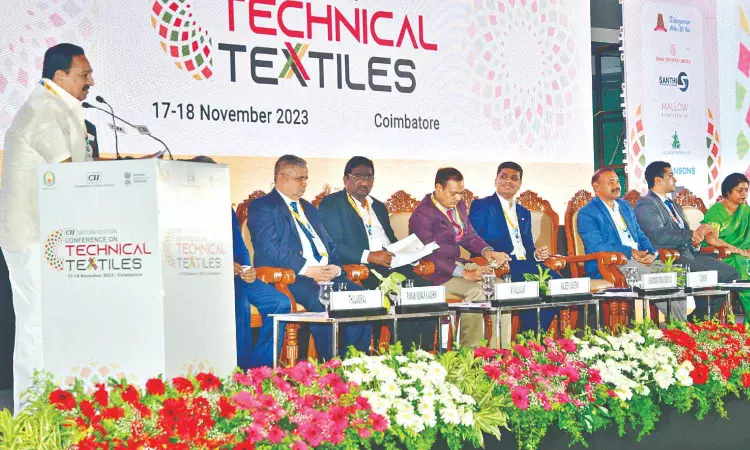 Mini textile parks soon in all dists: Minister Mini textile parks soon in all dists: Minister