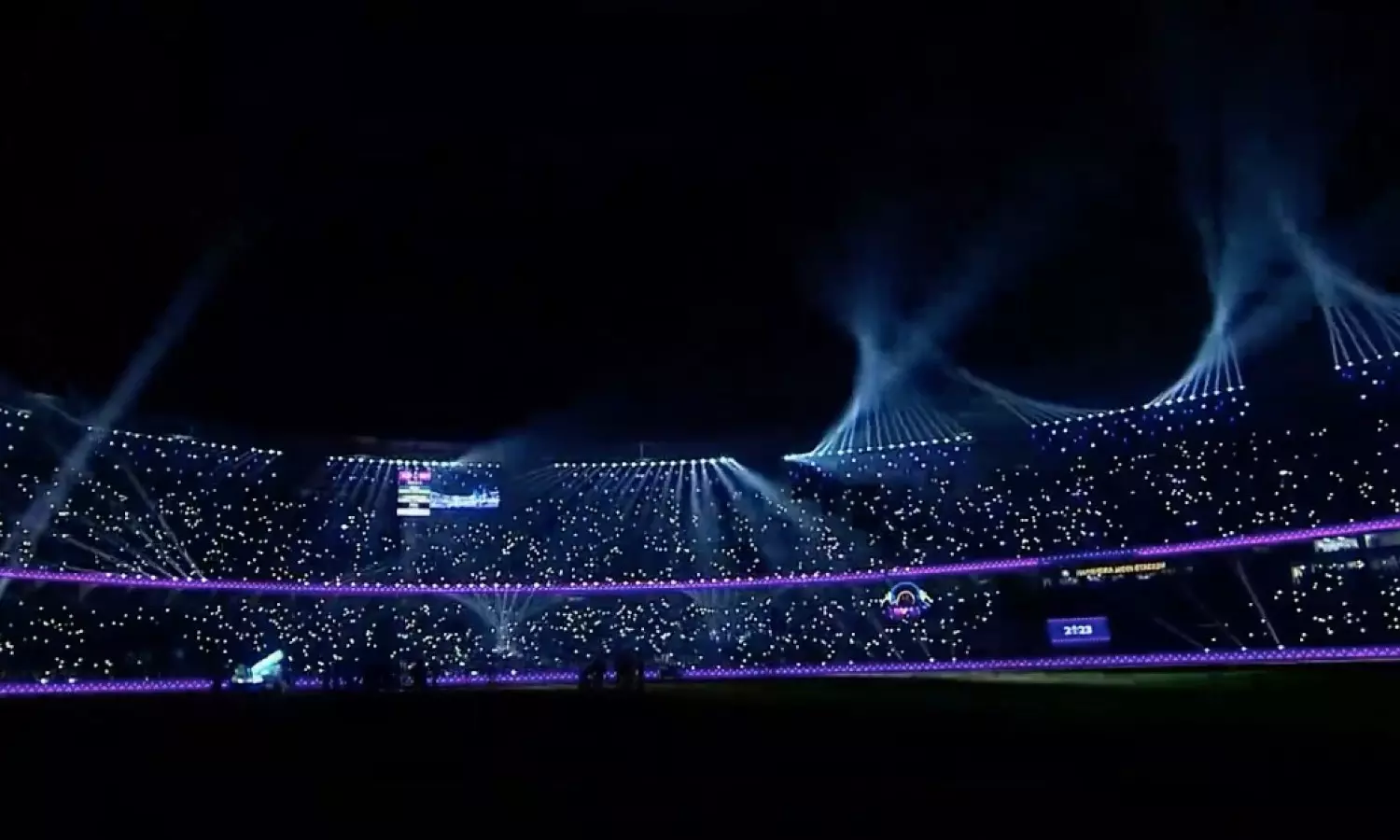 Drinks break: Light and laser show at the stadium. ... CWC Final 2023, IND vs AUS live updates: Australia crowned World Champions 2023 Drinks break: Light and laser show at the stadium. ... CWC Final 2023, IND vs AUS live updates: Australia crowned World Champions 2023