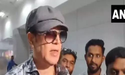 Aditya Pancholi snapped in Ahmedabad ahead of World Cup final