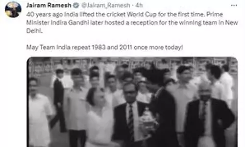 Cong shares 1983, 2011 WC winning teams reception by Indira Gandhi, Manmohan Singh