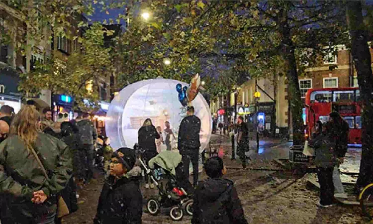 Christmas lights glitter across London as festival approaches