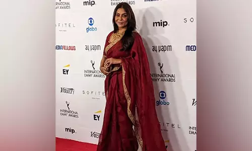 Shefali Shah shines in traditional red saree at International Emmy 2023 red carpet