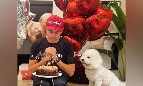 Kartik Aaryan shares adorable picture with pet Katori on his birthday