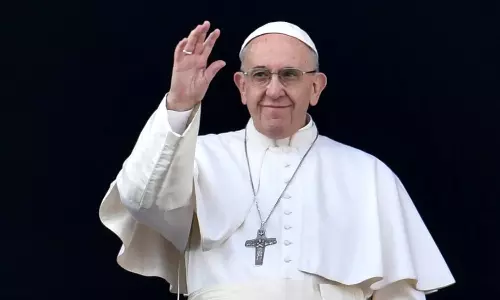 Pope Francis meets with relatives of Israeli hostages and Palestinian prisoners