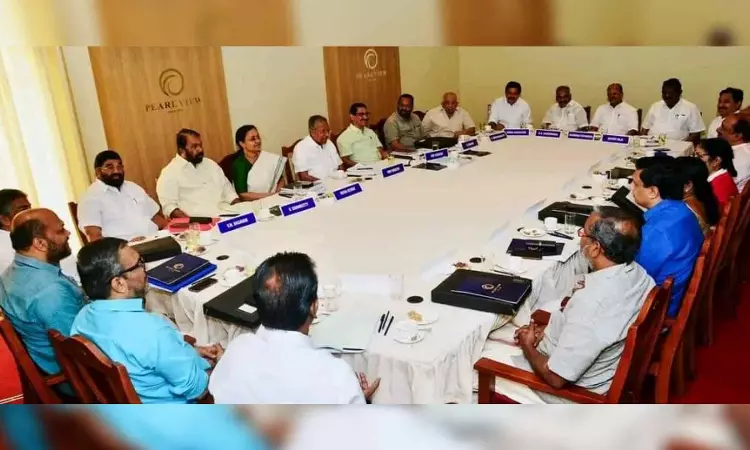 Kerala Cabinet meets at a bar in a private hotel