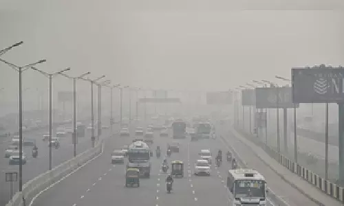 40% rise in eye related problems due to pollution, say Delhi docs