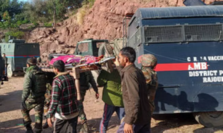 Fresh firing erupts in J-Ks Rajouri Fresh firing erupts in J-Ks Rajouri