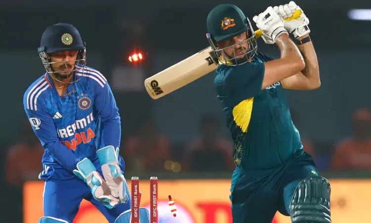 1st T20I: Australia scores 208/3 against India