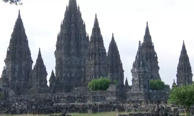 Indonesia: 22 temples of Prambanan complex restored in heart of Yogyakarta city Indonesia: 22 temples of Prambanan complex restored in heart of Yogyakarta city