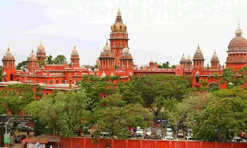 HC directs CB-CID to take action in violence case near AIADMK HQ