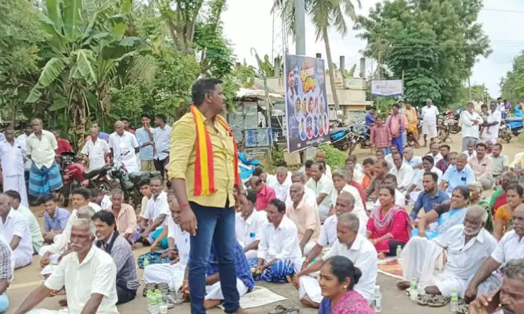 Gang kidnaps, strips youth over previous enmity; villagers seek action