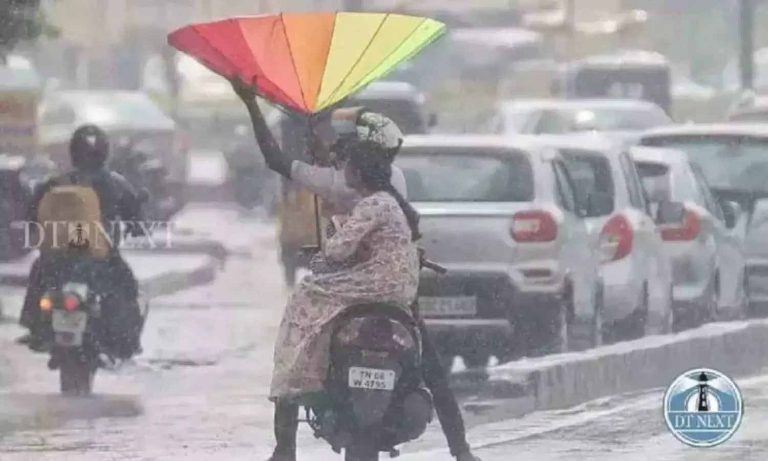 Rain turns Millers, Purasaiwakkam High Road into a nightmare