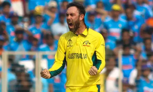 I havent given up on Tests: Maxwell