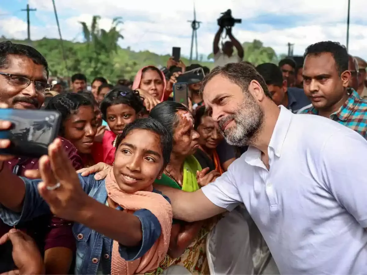 RSS decides what women should wear & do: Rahul in Kerala