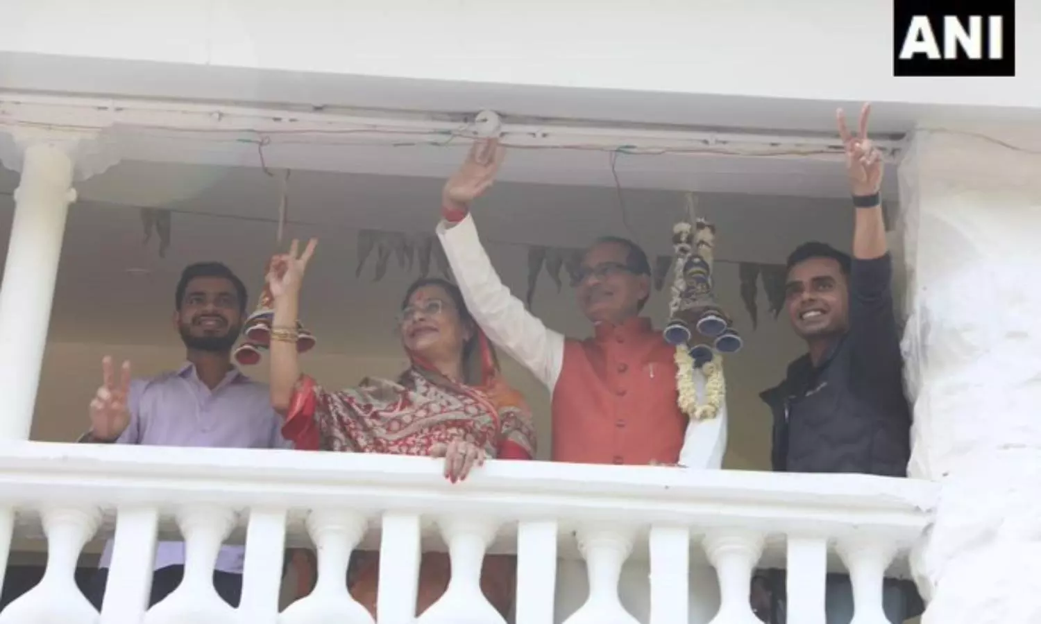Madhya Pradesh CM Shivraj Singh Chouhan along with... ... 5 States Assembly Election 2023 Live: I humbly accept the mandate, says Rahul Gandhi Madhya Pradesh CM Shivraj Singh Chouhan along with... ... 5 States Assembly Election 2023 Live: I humbly accept the mandate, says Rahul Gandhi