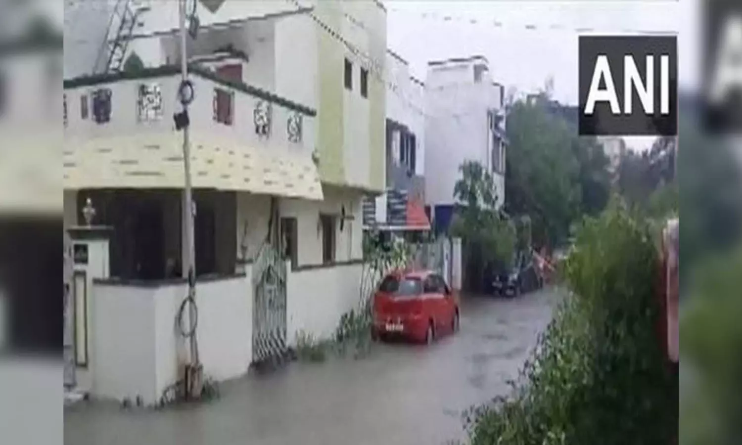 Heavy rainfall in Chennai causes massive waterlogging in several parts of city