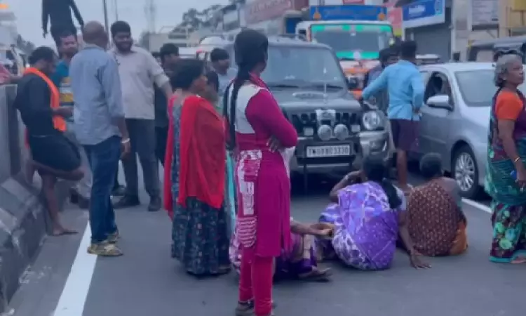 Arumbakkam residents protest against power shutdown in several localities