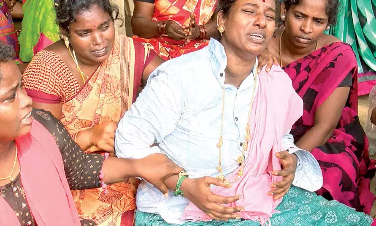72 hours & counting, duo lost in trench yet to be pulled out 72 hours & counting, duo lost in trench yet to be pulled out