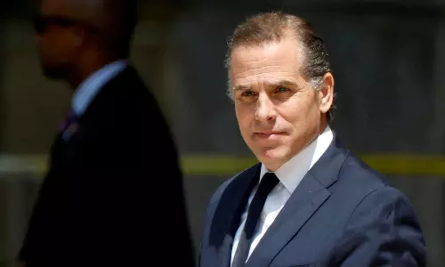 Bidens son indicted on tax evasion charges