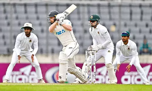 Phillips leads NZ fightback against Bangladesh on gloomy third day