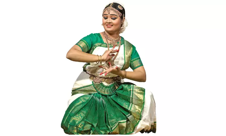 Dancer shakes a leg to notes from Tamil literature
