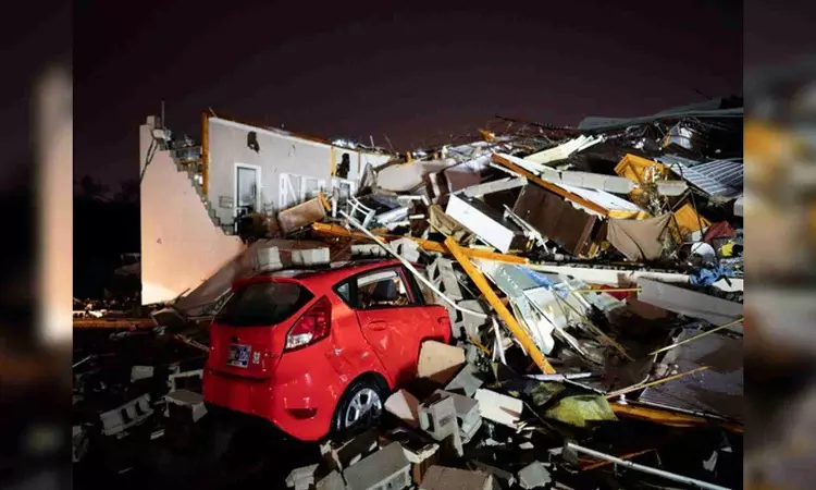 US: 6 people dead after tornadoes strike Tennessee