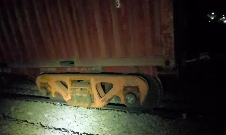 Maharashtra: Two coaches of goods train derail near Kasara