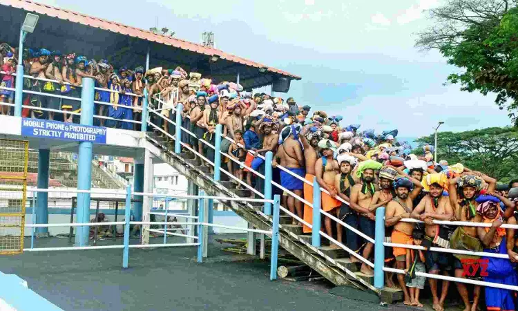 Lack of arrangements, 15-hr waiting at Sabarimala, Oppn slams Kerala govt Lack of arrangements, 15-hr waiting at Sabarimala, Oppn slams Kerala govt