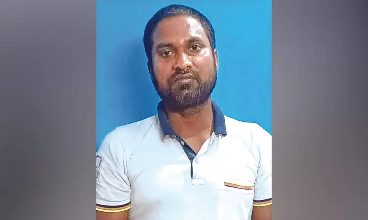 BARC staff turns thief by night, held