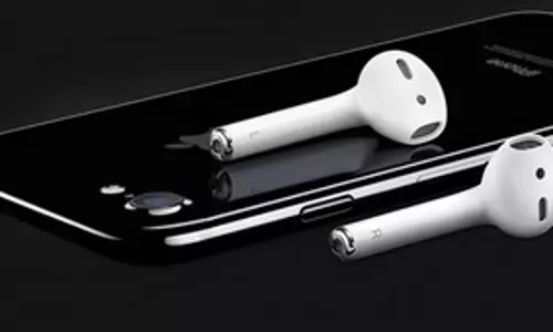 Global smart personal audio market falls 3%, Apple leads