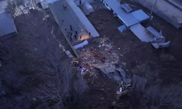 China quake toll reaches 118, rescuers battle sub-zero temperatures to reach survivors