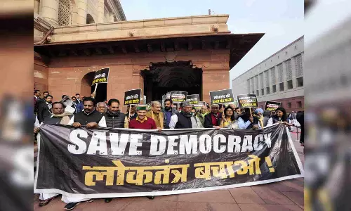 Opposition holds protest against suspension of MPs from Parliament