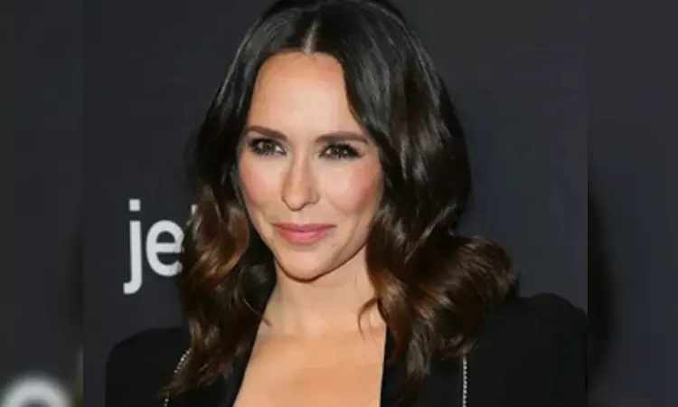 Jennifer Love Hewitt talks about how ‘aging in Hollywood is really hard’