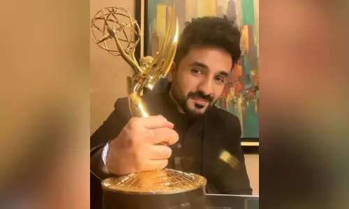 Big B asks about Emmy International winner in ‘KBC’, Vir Das reacts