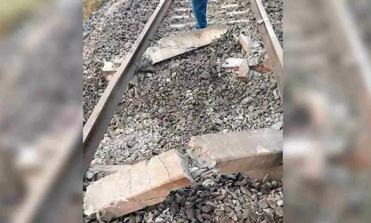 Maoists blow up railway tracks in Jharkhand, 13 trains cancelled