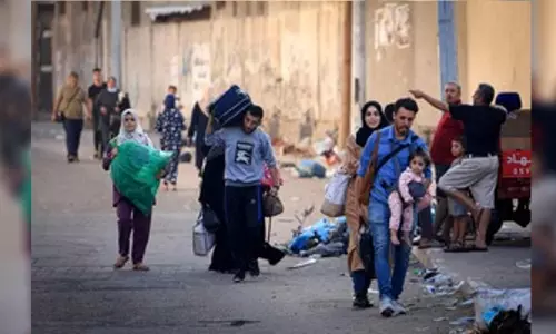 ‘Weary, tired and helpless’: Mass exodus of Palestinians in central Gaza