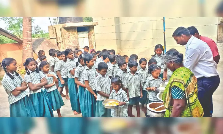 School breakfast scheme initiated by activist & HM crosses 100 days