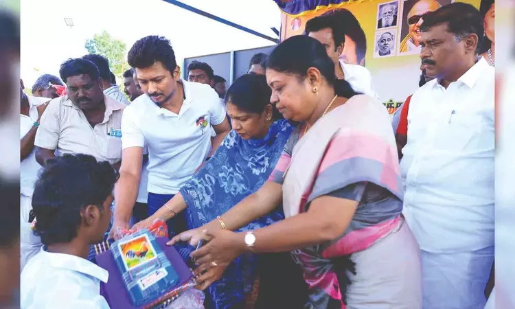 Udhay gives Rs 5 lakh solatium to 22 victims’ kin