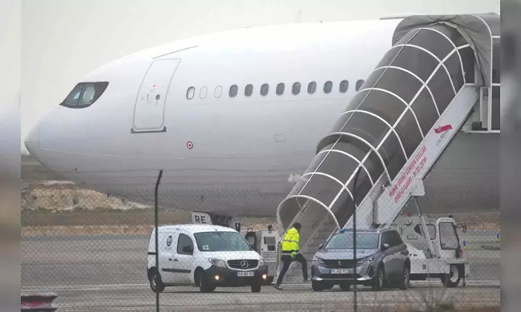 Grounded plane leaves airport in France for India
